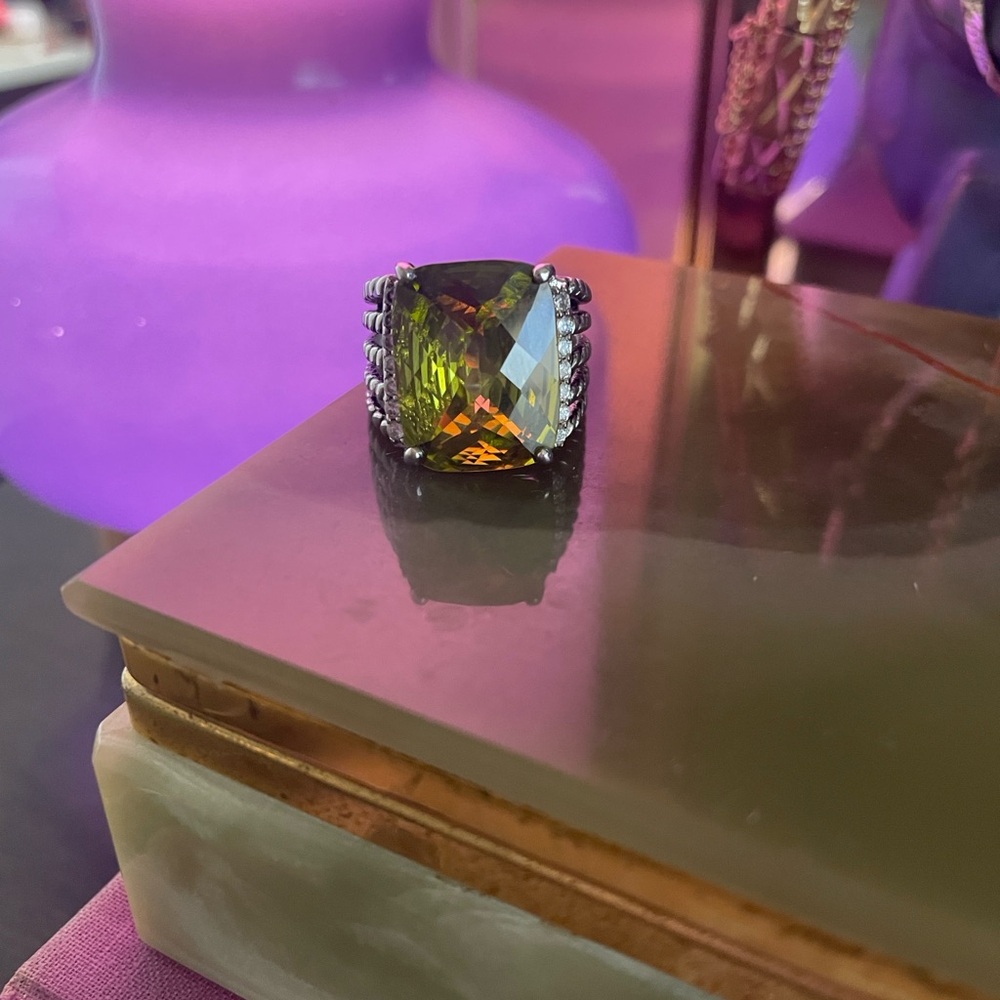 Estate Sale finds! Gorgeous multi-dimensional Peridot statement ring!